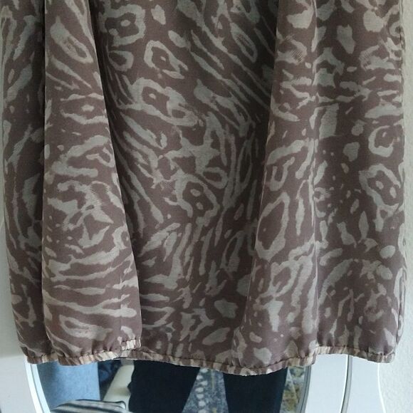 LOFT Sleeveless Blouse Animal Print Natura Tan size XS - Picture 4 of 6